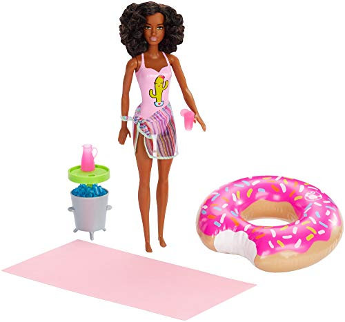 Barbie Mobilier Coffret Journée Piscine, poupée Brune en Maillot de Bain, bouée Donut et Accessoires, Jouet pour Enfant, GHT21
