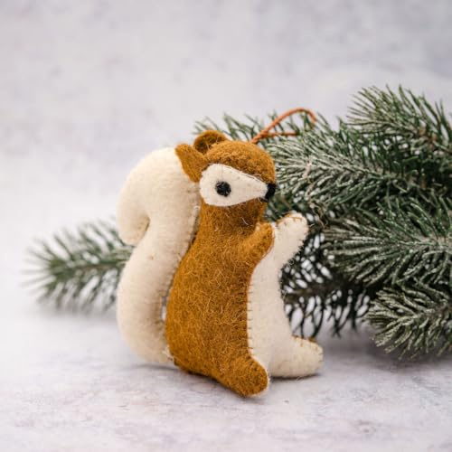 Arthur Cameron – Felt Squirrel Mini Christmas Tree Decoration – Handcrafted Xmas Decorations and Charming Nordic Christmas Decorations