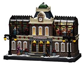 Konstsmide LED Szenerie Bahnhof, mit Musik, wählbare Energiefunktion, 15 gelbe Dioden, batteriebetrieben & USB, Innen, schwarzes Kabel, 3 x AA 1.5V (exkl.) - 4259-000