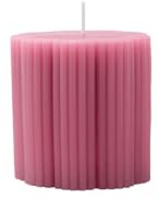 Villeroy & Boch – Fleur Gifts Stumpenkerze, Maße: ca. 7,5 × 7,5 cm, Rosa, Dekokerze mit floraler Anmutung, Farbintensives Wachs (Paraffin)
