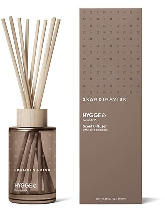 Skandinavisk Hygge Duftstäbchen Diffusor mit 8 Stäbchen; Duftnoten: Schwarzer Tee und Minzblätter, getrocknete Äpfel und EIN Hauch von Zimt, 100 ml.
