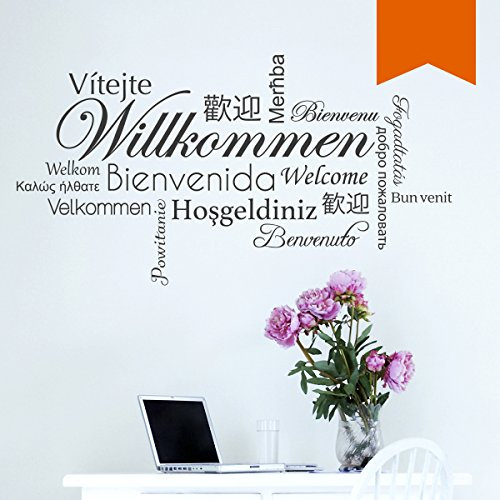 WANDKINGS Wandtattoo - Willkommen in verschiedenen Sprachen - 75 x 41 cm - Orange - Wähle aus 5 Größen & 35 Farben