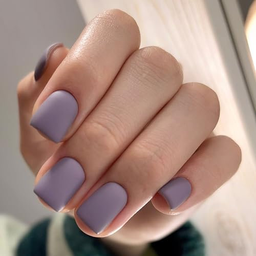 MouyouGlow Press on Nails Kurz,Squoval Hellviolett Grau Lavender Gray Einfarbige Mattiert Fake Nails Kunstnägel mit Nagelkleber,Light Purple Gray Matt Künstliche Fingernägel