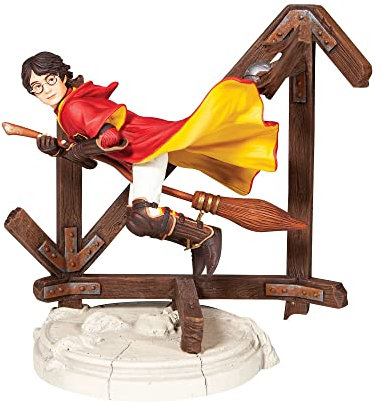 Enesco The Wizarding World of Harry Potter Quidditch Year Two Figur, 19 cm, Mehrfarbig