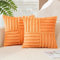 JOTOM 2er Set Gestückelte Samt Kissenbezug Weiche Kunstpelz Plüsch Dekorative Kissenhülle Fuzzy gestreifte Kissenbezüge für Bett Sofa Wohnzimmer Schlafzimmer, Orange 45 x 45 cm