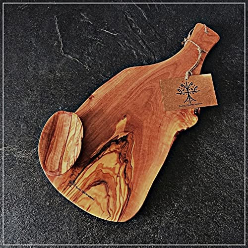 Racines Méditerranéennes Planche à découper en BOIS D'OLIVIER Handmade Artisanale + poignée + Ramequin CADEAU Original & Unique 37 x 17 x 2 cm