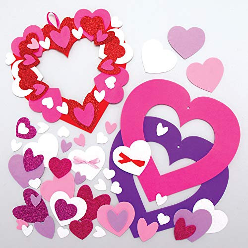 Baker Ross Kranz in Herzform AX733, kreative Bastelei zum Valentinstag und Bastelzubehör für Kinder zum Basteln und Dekorieren, 3 Stück, Mittel