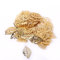 ULTNICE 100pcs DIY Baum Blatt Handwerk Legierung durchbohrt Baum Blatt für DIY Handwerk Golden