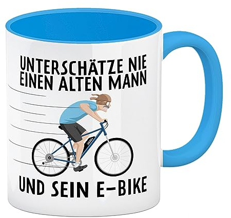 Unterschätze nie einen alten Mann und sein E-Bike Kaffeebecher Hellblau