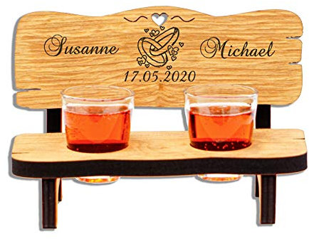 DARO Design - Schnapsbank mit Gravur Holz - Hochzeitsgeschenke für Brautpaar mit Schnapsgläser Geschenk zur Hochzeit Hochzeitstag mit 2 Schnapsgläser Hochzeitsgeschenk Deko