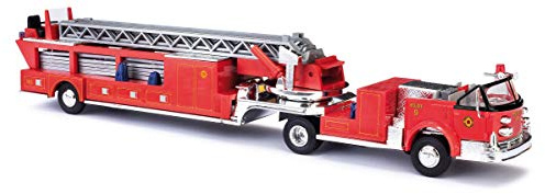 Busch 46031 LaFrance ladder trailer open