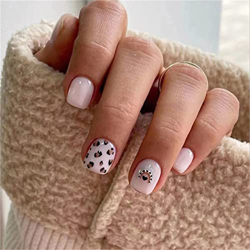 24pcs Leopard Print Heart Fake Nail Square Short Press on Nails with Glue for Women and Girls Nail Art Manicure Decoration