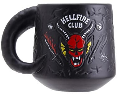 Stranger Things Hellfire Club Tasse - Offiziell lizenziertes Netflix-Merchandise, mit Dämonenprägung, Keramiktasse, Geschenk Fans, 400 ml (14 Fl Oz)