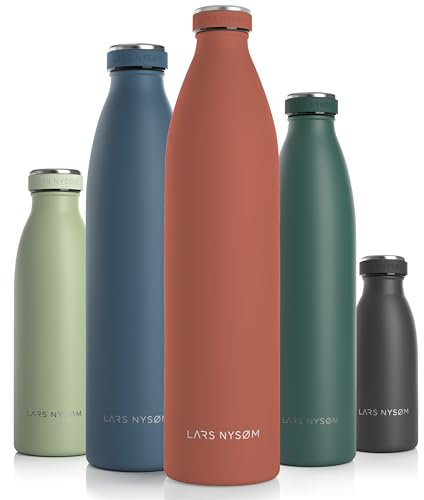 LARS NYSØM Gourde INOX 1500ml | 1.5L Bouteille d’eau isolée | Gourde étanche pour Le Sport, la Bicyclette, Les Enfants (Brick Red, XL 1500ml)