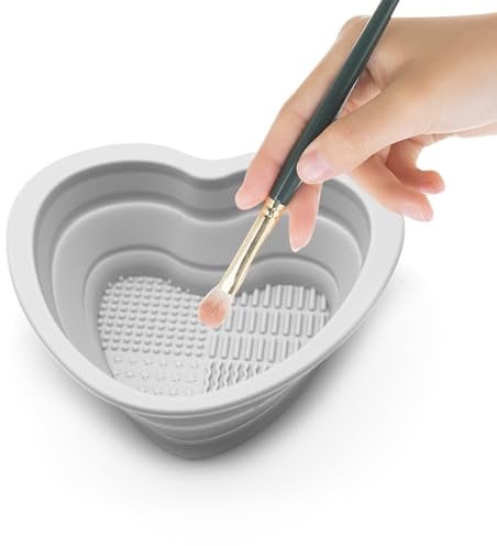 Makeup Brush Cleaning Mat, Silicone Cosmetic Brush Cleaning Pad Heart Foldable Brush Cleaning Bowl Portable Cosmetic Brush Cleaner Washing Tool for Makeup Brushes A7ZDQJW (grey)