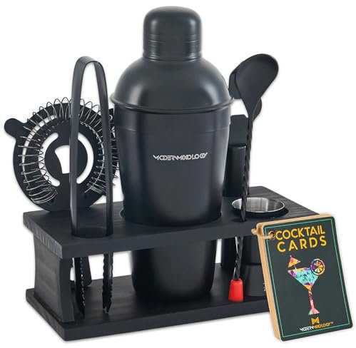 Modern Mixology Juego de coctelera – Kit de barman con soporte de pino | Diseño a prueba de fugas | Incluye coctelera de martini, medidor, colador, cuchara, pinzas | Herramientas de bar perfectas para