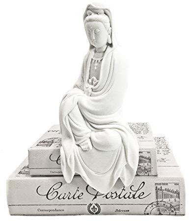 Bellaa 22654 Kwan Yin Statue Lady Buddha Kuan Guanyin Göttin der Barmherzigkeit Quanyin Skulptur Figur sitzend meditierend Segen Premium Kaltguss Weiß Marmor Pulver Boho Zen Home Decor 27,9 cm