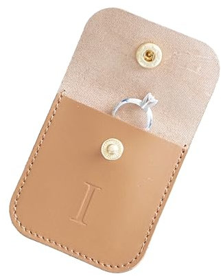 Eheringetui aus Vollnarbenleder, Initiale personalisierte Verlobungsbeutel, Braut- und Bräutigam-Schmuckaufbewahrung, Hochzeitsreisen, Ringträger, Antragsringhalter, handgefertigt, Bourbon Brown (I)