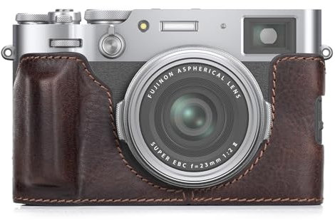 MUZIRI KINOKOO Étui Fuji X100VI, Demi-étui de Protection en Cuir véritable Compatible avec l'appareil Photo Fujifilm X100VI - avec Ouverture en Bas et Conception de poignée - Café