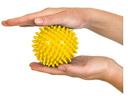 TOGU Noppenball Gymnastikball Massage Ball Therapie Reha Entspannung gelb 8cm
