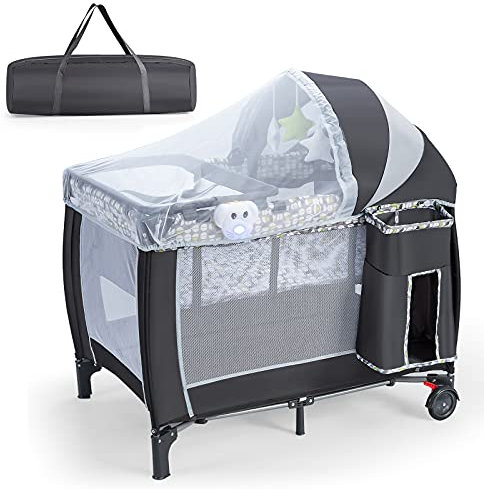 GOPLUS Klappbares Reisebett auf Rollen, Babybett mit Wickelauflage und Matraze, Kinderbett mit Spielbogen und Spieluhr, inkl. Tragtasche, abnehmbarem Mückennetz, für Baby bis 15 kg