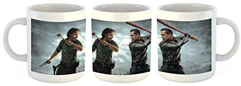 Unified Distribution The Walking Dead - Rick vs. Negan - Tasse mit Motiv Bedruckt, 300ml C-Henkel. Tolles Geschenk für Büro, Küche, Geburtstag, Ihre Neue Lieblingstasse zum Frühstück