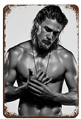 Schauspieler Charlie Hunnam 2 Retro-Poster Metall Blechschild Chic Art Retro Eisen Malerei Bar Menschen Höhle Cafe Familie Garage Poster Wanddekoration 20 x 30 cm
