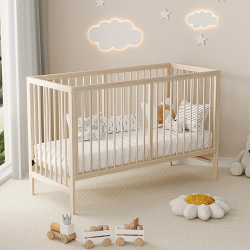 Aunvla Cama de bebé de madera, multifunción, convertible en cama auxiliar, caballete y escritorio, altura regulable en varios niveles, de madera de pino, color madera natural, sin colchón, 120 x 60 x