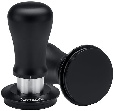 Normcore V5 Espresso Tamper 58,5mm, Kaffeestampfer mit Federmechanismus, 6-stufiger Druckeinstellung, flache Edelstahlbasis mit Titanbeschichtung, Aluminiumgriff & Silikonständer