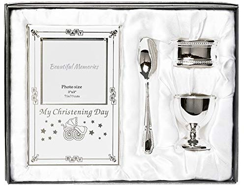 Shudehill Giftware Coffret cadeau de baptême plaqué argent 4 pièces, comprenant coquetier, cuillère, cadre photo bébé, rond de serviette, coffret cadeau de présentation