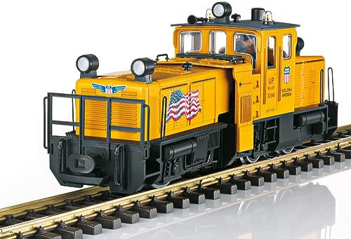 LGB – 21672 Schienenreinigungslok – Reinigung während der Fahrt – leistungsstark – USA Design – Gartenbahn Lokomotive – ab 15 Jahren – Spur G
