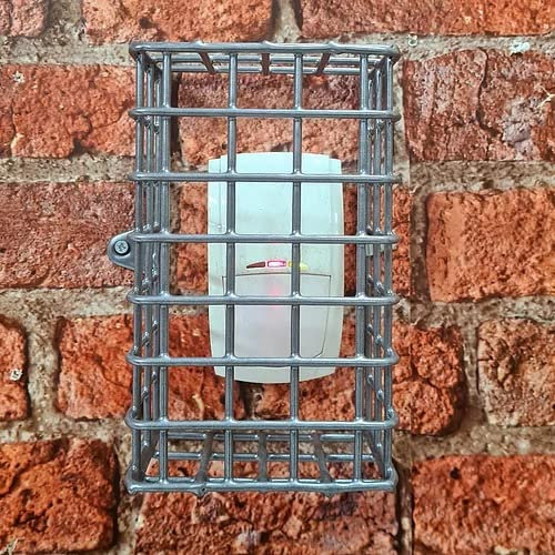 All weather Anti Vandal CCTV camera Cage/Guard PIR COMET-B