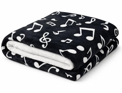 mugesh Kuscheldecke Notenmix Fleece 200 x 150 cm – Weiche Wohndecke mit Musiknoten-Design – Flauschige Sofadecke & Tagesdecke – Schwarz/Weiß - Noten & Violinschlüssel Musiker