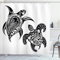 ABAKUHAUS Schildkröte Duschvorhang, Tiere, Stoffliches Gewebe Badezimmerdekorationsset mit Haken, 175 x 200 cm, Weiß und Schwarz