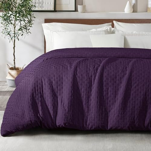 Whale Flotilla Bettdecke in 135x200 cm, Warme und Weiche Ganzjahres Bettdecke, Atmungsaktive Steppdecke für 4 Jahreszeiten, Lila