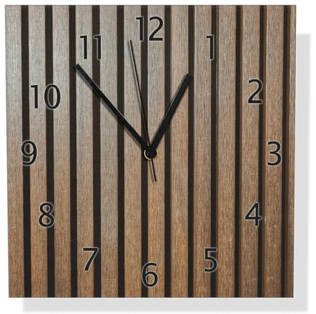Wallario Design Wanduhr Holzlamellen in Braun aus Aluverbund, Alu-Uhr Größe 30 x 30 cm, Schwarze Zeiger mit Metalloptik