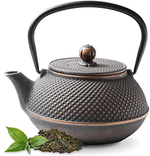 Tealøv TEEKANNE GUSSEISEN 1,1 Liter – Gusseiserne Teekanne Im Authentischen Japanischen Stil - Mit Herausnehmbarem Sieb aus Edelstahl – Hervorragende Wärmespeicherfähigkeit- Langlebig - Arare Kupfer