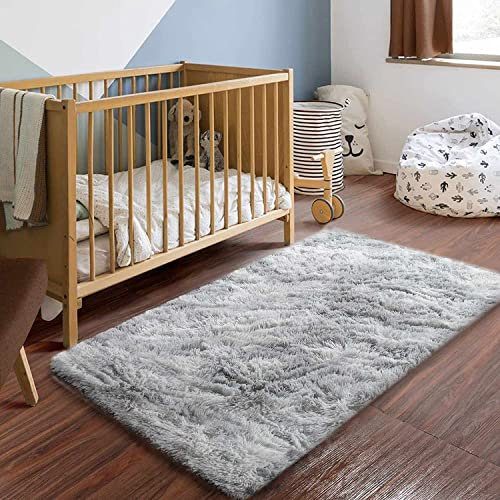 GISIONLARI Tapis Salon Tapis Modernes de Salon Soft Tapis à Poils Longs Moelleux Tapis Rectangulaire Luxe Confortable pour Salon Chambre Filles Enfants (60 x 110 cm, Blanc Gris)