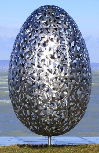 Casa Padrino Luxus Edelstahl Garten Skulptur Ei Silber Ø 75 x H. 130 cm - Handgefertigte Wetterbeständige Garten Dekoration - Luxus Kollektion