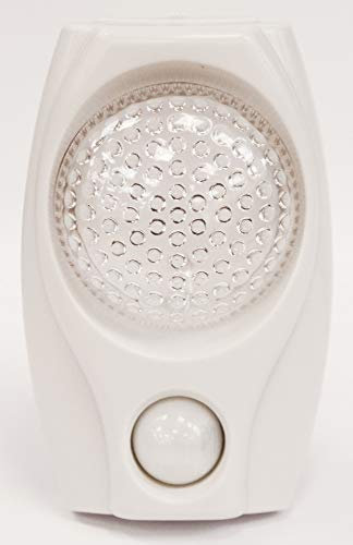 Masterplug Soft Glow Motion Detector LED Night Light, 9.5 x 6 x 4 cm Orange