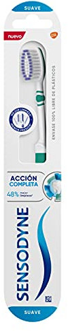 Sensodyne Acción Completa, Cepillo de dientes, Para Limpieza Eficaz y Suave Sin Presión de los Dientes Sensibles