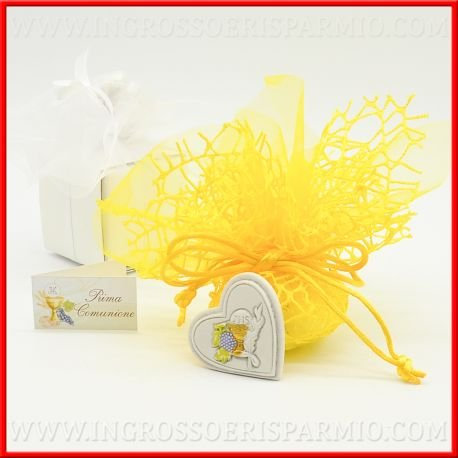 Herz aus weißem Kunstharz, mit Symbolen der Kommunion, goldfarbener Kelch, Hostie, Weizenfalte und Traubenstrauß – Gastgeschenk zur Kommunion (Set 12 Stück)