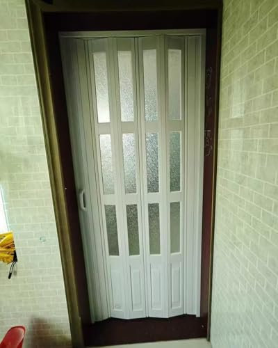 ZIMGOD Concertina Door 80inch High Folding Barn Door Oak Look, White PVC Sliding Door with Frosted Acrylic Glass, Interior Doorway Closet Doors, Bedroom Hallway Foldable Gate(25x39in (63.5x100cm))