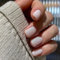 TMUT 24pcs Short False Nails Round Stick on Nails White Glitter Press on Nails Aurora Removable Glue-on Nails Fake Nails Women Girls Nail Art Accessories