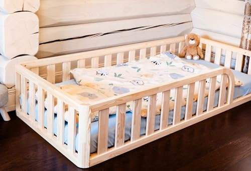 Mandrele - Montessori Bett, Bodenbett mit Lattenrost, Rausfallschutz Bett, Kinderbett, Holzbett mit Bettgestell für Jungen und Mädchen, 200x140cm, Natur Holz