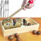 Artcome Robustes Macadamia-Nussknacker-Werkzeug mit 1 Krabben-Knacker, 2 breiten Krabbengabeln, Holzgriffbasis mit rechteckiger Holzkastenbasis für Walnüsse, Mandeln, Pekannüsse, Haselnüsse,