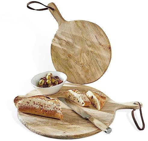 LOBERON Schneidebrett 2er Set Nitra, zwei unterschiedliche Größen, hygienisch und nachhaltig, Küchenutensilien, Küchenzubehör, Mangoholz, Büffelleder, antikbraun