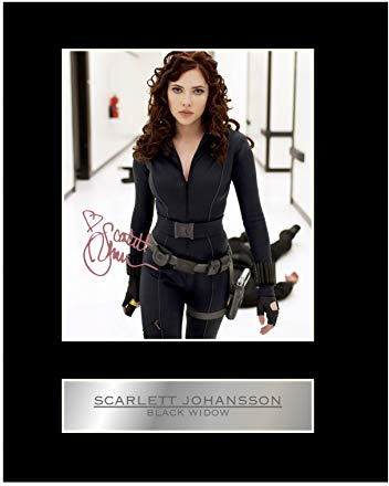 Scarlett Johansson signiertes Foto mit Passepartout, #2 Black Widow, signiertes Geschenk, Bild