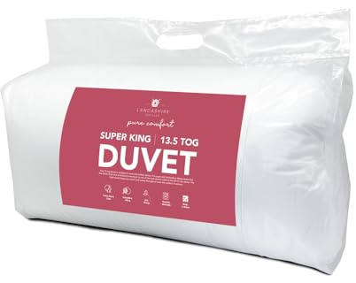 Lancashire Textiles 13.5 Tog Duvet - Breathable and Comfort Fabric with 100% Hollowfibre Filling – Lightweight Winter Quilts with Excellent Thermal Performance, Super King, 220W x 260L (Cm)