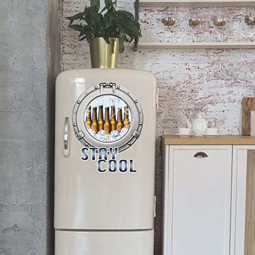 GRAZDesign Wandtattoo Küche Kühlschrank Aufkleber, Stay Cool Bier im Bullauge, Küchendeko Dekorfolie Kühlschrankaufkleber, Klebefolie, 63x50cm